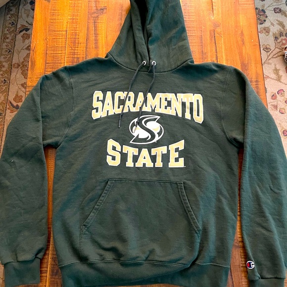 Sweaters - CSUS Sacramento State College Hoodie Small